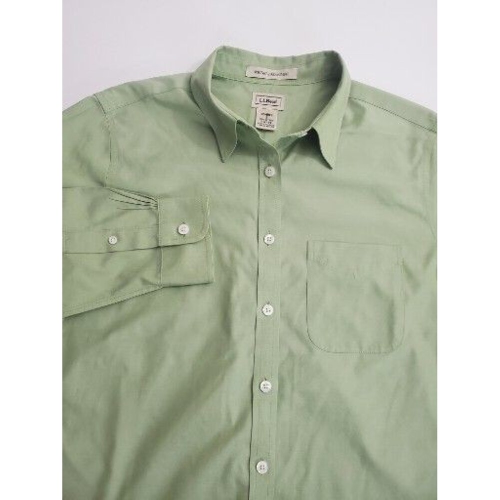 L.L. Bean Women's Wrinkle Resistant Long Sleeve Button Up Casual Shirt, S